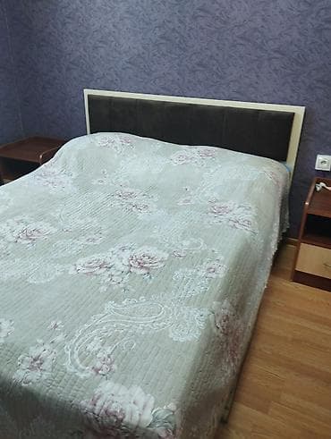 tumbuçkalar: Yataq otağı mebel dəsti Tərkibi: - Geniş 4 qapılı şkaf: orta hissədə — 2