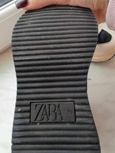 spiderman geyimi: ZARA. 30 ölçü. 18azn — 3