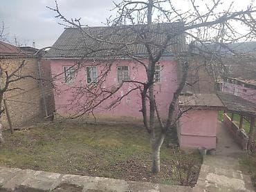 qubada satiliq evler: 10 sot var Qusar plosadi terefde mirzeveliev qucede senedler var 6.4 — 1