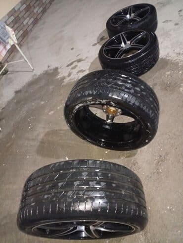 ij disklər: Новый Колесо Mercedes-Benz 245 / 50 / R 19, 5 Болтов — 4