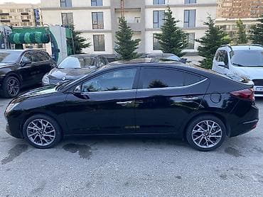 panel satış: Hyundai Elantra: 2 l | 2019 il Sedan — 7