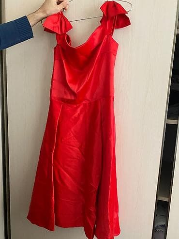 vecerni donlar: Qırmızı atlas don - Parlaq, atlas teksturalı parça - Midi uzunluq — 2