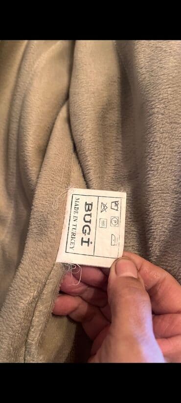 bermud uşaq şortları: Oğlan kurtkası.kopuşonlu.
təzədi — 4