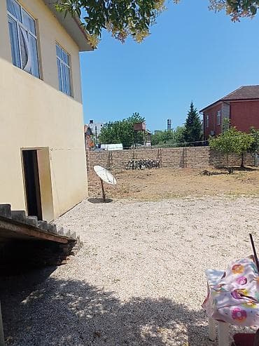 sekide ucuz kiraye evler: 4 otaqlı mənzil 140кв - Geniş və işıqlı zal: divarları açıq yaşıl — 8