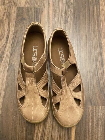 бежевые босоножки на тракторной подошве: Размер: 37, цвет - Бежевый, Б/у — 1