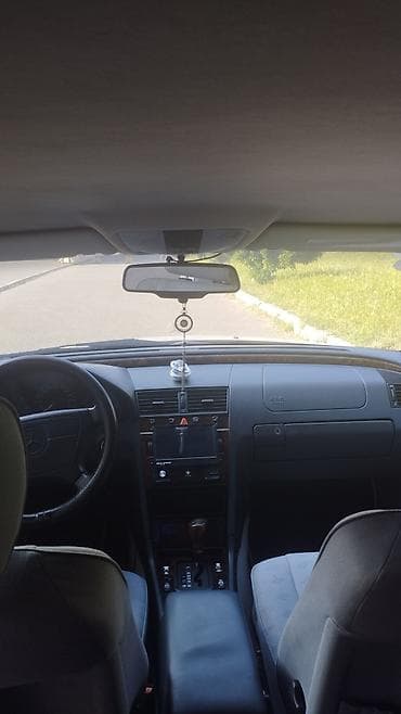skoda azerbaijan: Mercedes-Benz C-Sinif (W202) sedan - Kuzov: 4 qapılı sedan, gümüşü — 5