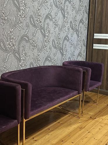 salon divanlari: Dəstə daxil olanlar: - 1 ədəd divan - 2 ədəd kreslo Çox az işlənib — 1