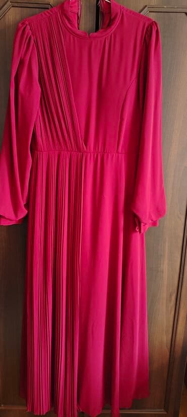 qadın qol saatları: Qadın ziyafet geyim dəsti 3 ü bir yerdə 60 man 1) Tünd çəhrayı/malina — 1