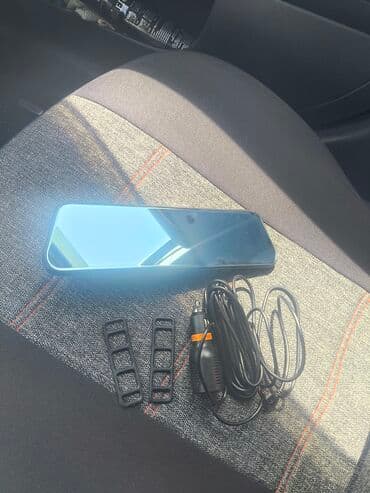 güzgü reqistrator: Registrator Guzgu. Az islenib demek olarki yenidi. arxa kamerasida var — 3