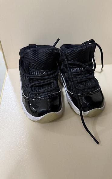 ayaqq: Rəng - Qara Krossovkalar, Nike, Ölçü: 21, Uniseks — 1