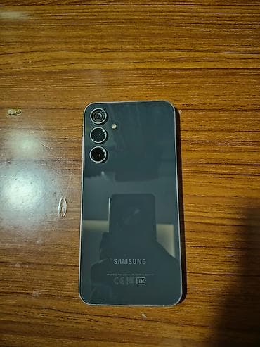 samsung ucuz telefon: Samsung Galaxy S23, 128 GB, rəng - Qara, Simsiz şarj — 2