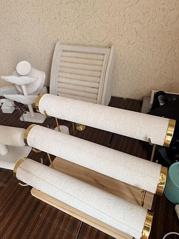 büst: Zərgərlik sərgi/mağaza üçün vitrin aksesuarları dəsti - Material — 2