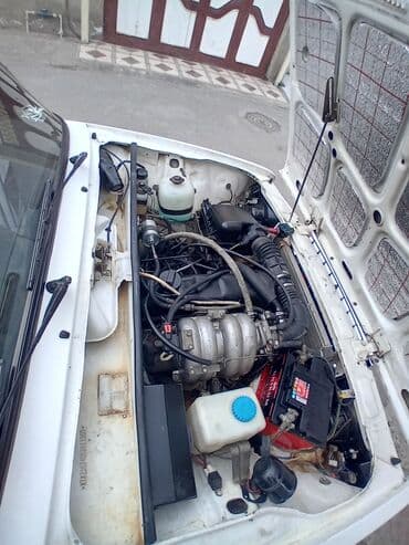 Su nəqliyyatı: KREDİTE verilir.ili 2009.ilkin ödeniş 2000. 15 ay 350 azn.ilkin ödeniş — 3