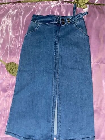 qadın geyimi: Qadın köynəyi – düyməli - Ölçü: 36 (etiketdə “6m 36 razmer” qeyd — 17