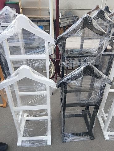 asilqan satilir: Taxta paltar asılqanı – stasionar “valet” tipli təşkilatçı - — 2