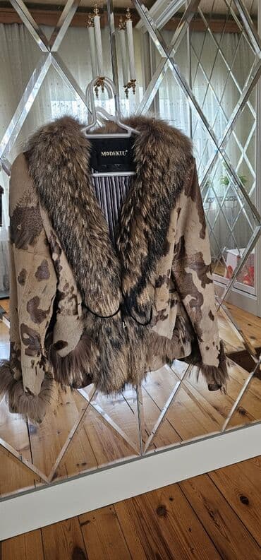 türk istehsalı olan qadın şubaları: Dublenka. Razmer M — 2