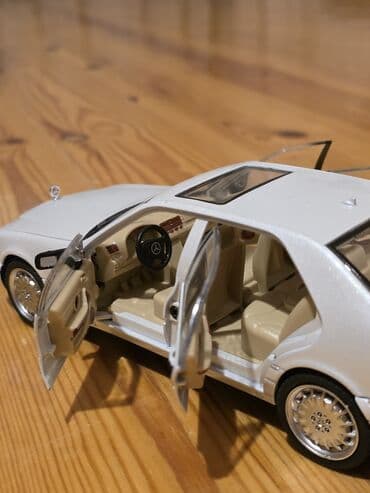 1 43 modelka: Kolleksiya üçün detalı maket avtomobil - Miqyas: təxmini 1:18 - — 3