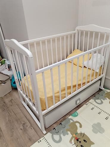 islenmis mebiler: Oğlan və qız üçün, İşlənmiş, Dördbucaq, Beşik, Dəstsiz, Matras ilə, Yellənmə mexanizmi ilə — 4