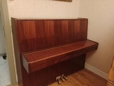 gitara elektro: Pianino (işlək vəziyyətdədi) - Korpus: tünd ağac teksturalı laklı — 2