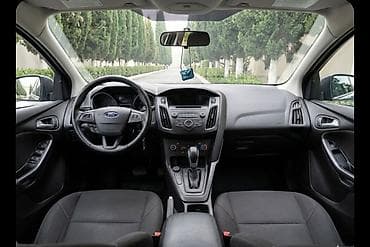 Ford Focus sedan – benzinli, avtomat ötürücülü, boz rəng. Şəhər və lalafo.az -da Ford Focus sedan – benzinli, avtomat ötürücülü, boz rəng. Şəhər və