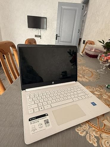 intel core i3 12100f: HP Laptop Yüngül və rahat modeldir. Online dərs, YouTube, Office — 1