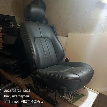 Range rover avtomobilinin ön oturacağı – dəri üzlüklù, qara