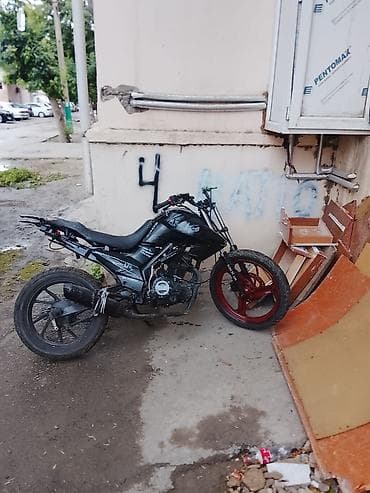 vaz 2107 abilsofka: Motosiklet – küçə/naked üslubunda, tək silindrli hava soyutmalı benzin — 2