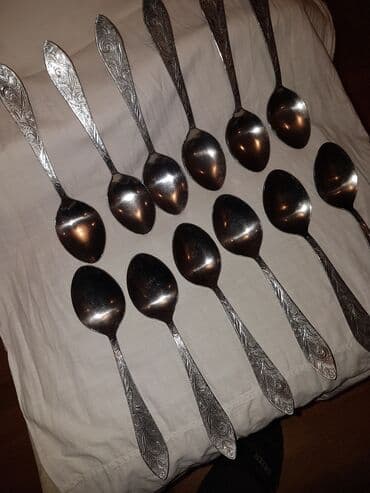 dəm qaşığı: Xörək qaşığı. 12 ədəd. - Dizayn: Dəstənin üzərində oyma bitki — 10