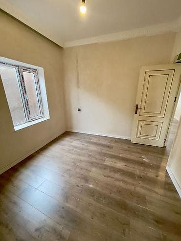 sumqayitda tecili satilan evler: TECILI SATILIR. 3 otaqli heyet evi . sened belediyye.yasayiw ucun — 2