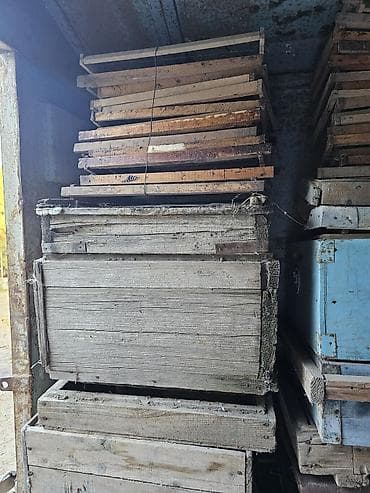Arılar: Arı yeşikləri və künc dəmirləri satılır
Qiymet danisiq esasinda — 7