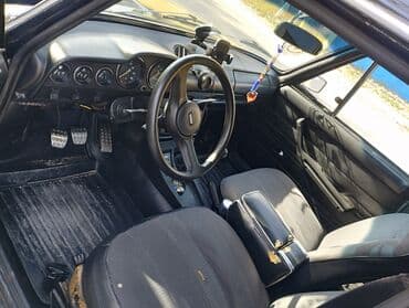 turbo az ef 10: Qara rəngdə olan klassik VAZ 2106 ili 1978 modeli. Avtomobil normal — 10