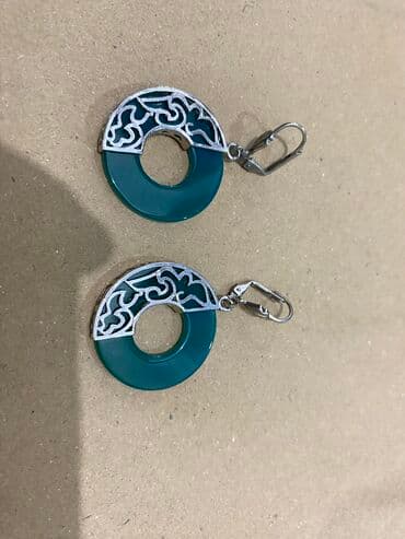 tək qaş: Qolbaq dəsti - Model 1: Gümüşü rəngdə sərt qolbaq, üst hissəsi xırda — 13