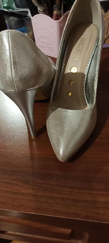 tufli: UCUZ COLİZONİ AYAQQABI SATILIR. - Model: klassik, dar burunlu — 1