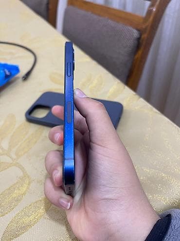 orjinal redmi airdots: IPhone 12, 64 GB, Face ID — 3