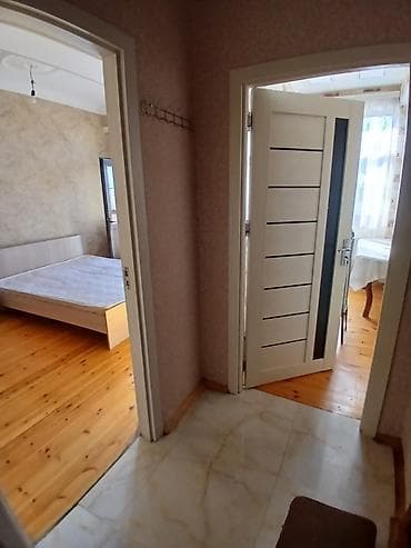 studio menziller: Tam təmirli və əşyalı 1 otaqlı mənzil kirayə verilir. Mənzilin həm — 1