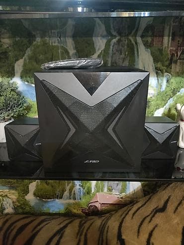 F&D Kolonka, Növ - Kompüter üçün, rəng - Qara