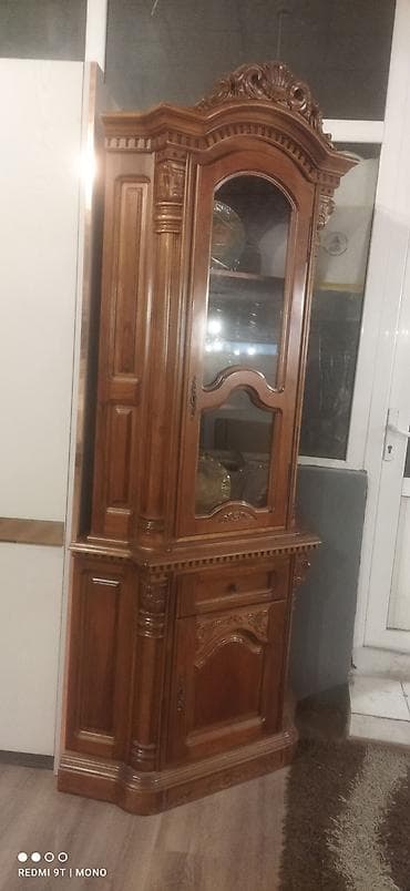solo bar: Klassik dizaynlı bürüncoyunlu bufet-vitrin - Material: Təbiət ağacdan — 2