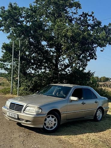 jiquli matoru: Mercedes-Benz C-Class: 1.8 l | 1994 il Sedan — 7
