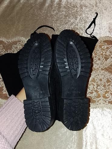 cəkmə: Qadın dizüstü çəkmələr – qara, zamşa effektli materialdan. - Model — 2