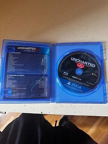 PS4 oyun diskləri – Uncharted: The Lost Legacy və Red Dead Redemption — 3