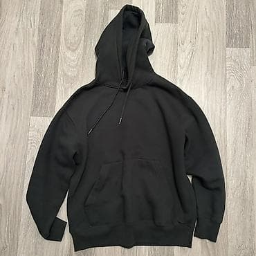 Pull&Bear Qara kapüşonlu hoodi - Rəng: tam qara — 2