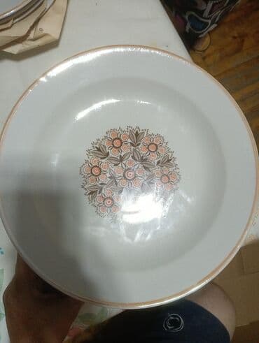 Tort və şiriniyyat qabları: Tort və şiriniyyat qabı, rəng - Ağ, Farfor, SSRİ — 1