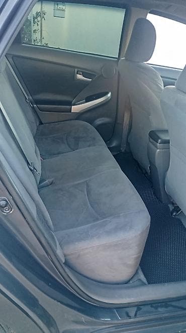 Toyota Prius: 1.8 l | 2009 il — 4