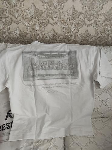 Futbolkalar: Respite Erkek “Da Vinci” Baskılı Oversize T‑Shirt – Ağ rəng - Arxa — 2