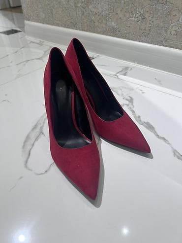 ev başmaqları: Bershka brendinə aid teze hündürdaban hec geyunilmeyib 39-40 ölçüye — 4