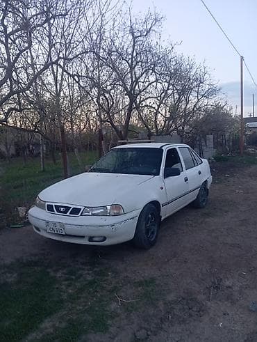 daewoo avtobus: Daewoo Nexia sedan, ağ rəng, 4 qapı. - Yanacaq: benzin - Ötürmə — 3