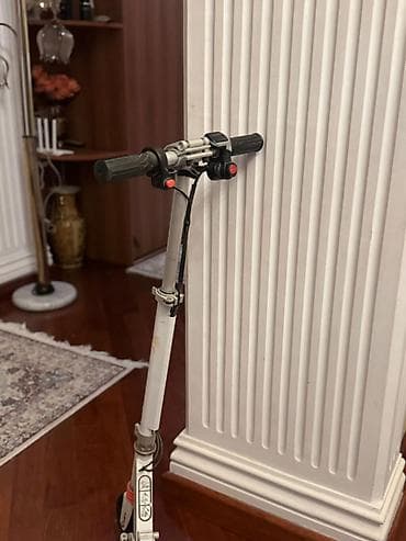 ucuz skuter: Elektrik skuter Xüsusiyyətləri: - Sükan hissəsində rəqəmsal displey — 3