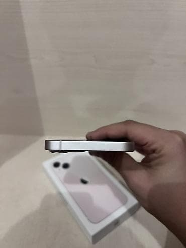 13 pink: IPhone 13, 128 GB — 4