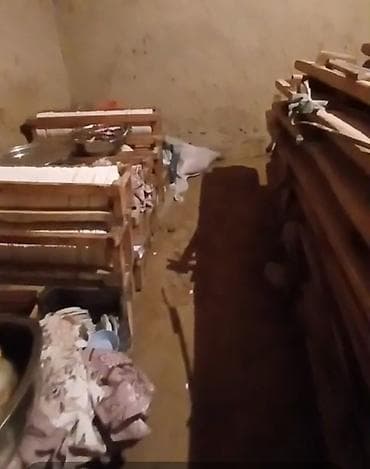 Ağstafa rayonu. Aşağı kesem. Prakata qablar, stol, stular 30 eded