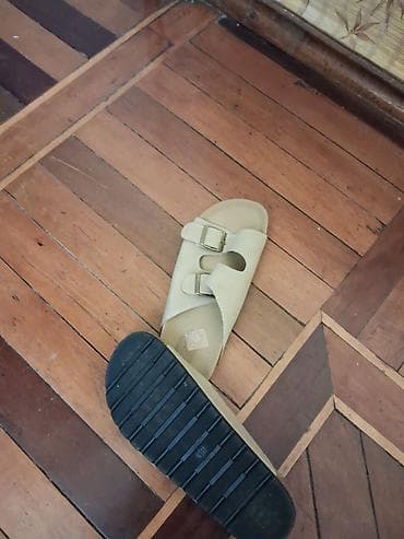 Səndəl və şəp-şüplər: İki tokalı unisex terlik/sandal - Rəng: açıq bej - Üst material — 2